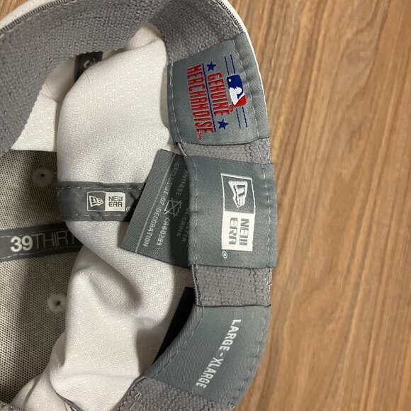 Philadelphia Phillies 39Thirty Cap - Picture 7 of 7